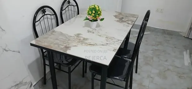 Affordable Dinning Set · Photo 1