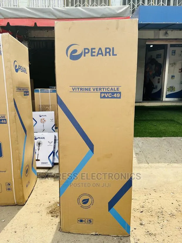 Classic Vertical Transparent Shelves Pearl Display PVC 49 · Photo 1
