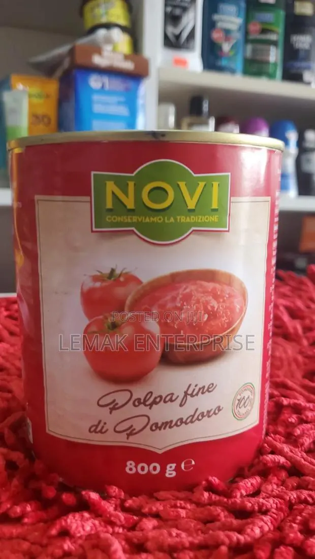 Novi Conserviamola Tradizione Finely Chopped Tomatoes · Photo 1