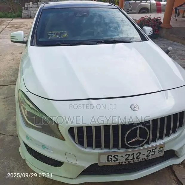 Mercedes-Benz C250 2016 White · Photo 1