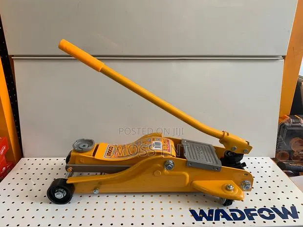 Hydraulic Floor Jack 2.5 Ton - Pc1 - Hfj251 · Photo 1