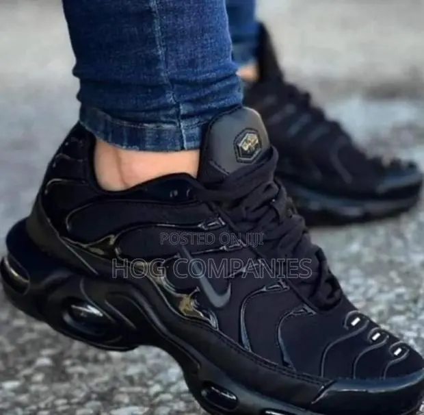 Nike Airmax Tn Sneakers · Photo 1