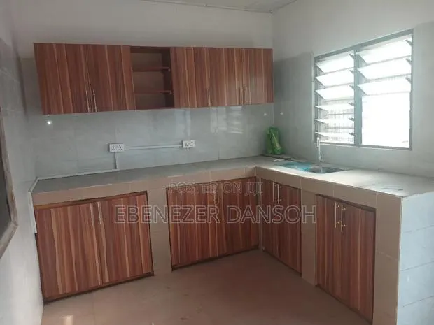 1bdrm Apartment in Telephone Pole, Tseaddo for rent · Photo 1