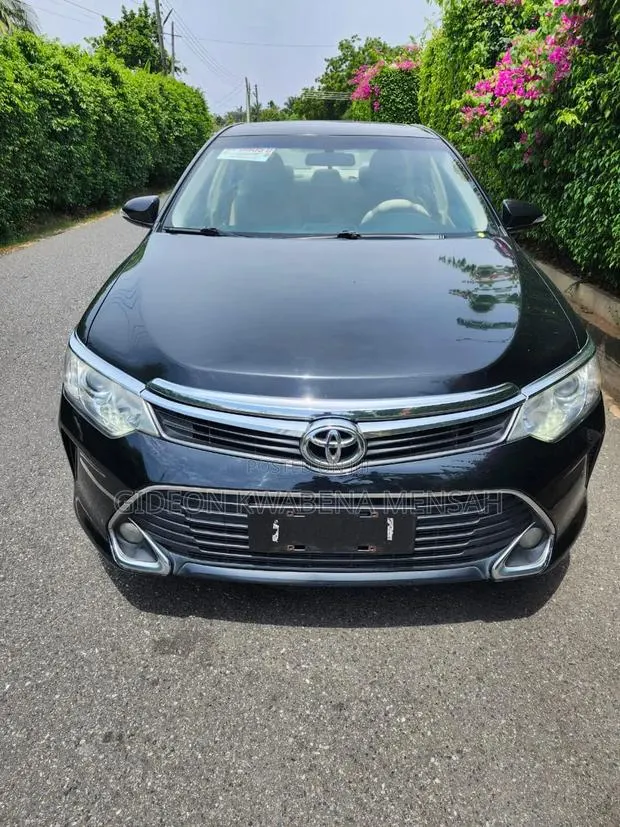 Toyota Camry SE w/Special Edition Pkg (2.5L 4cyl 6A) 2016 Black · Photo 1