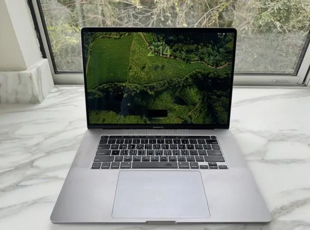 Laptop Apple MacBook Pro 2019 16GB Intel Core i9 SSD 1T · Photo 1