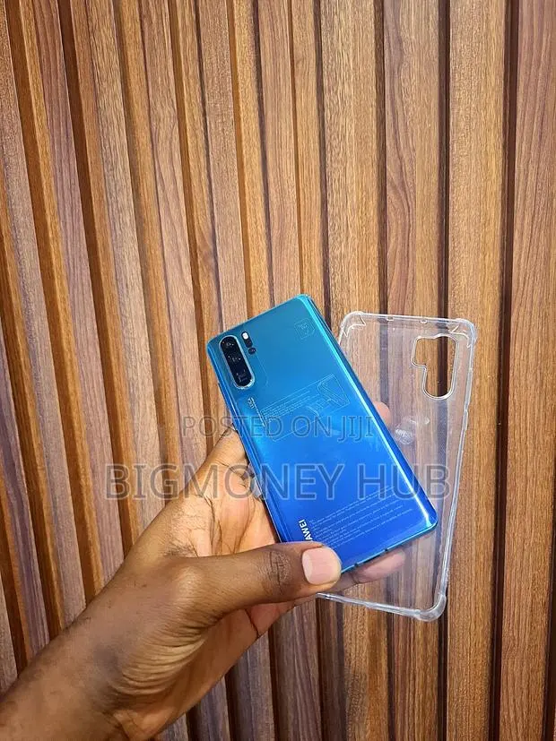 New Huawei P30 Pro 128 GB Blue · Photo 1