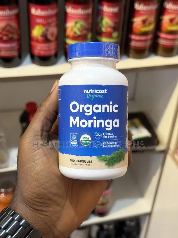 Organic Moringa Capsules 100mg · Photo 1