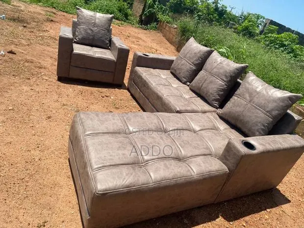 L Shaped Leather Sofa · Photo 1