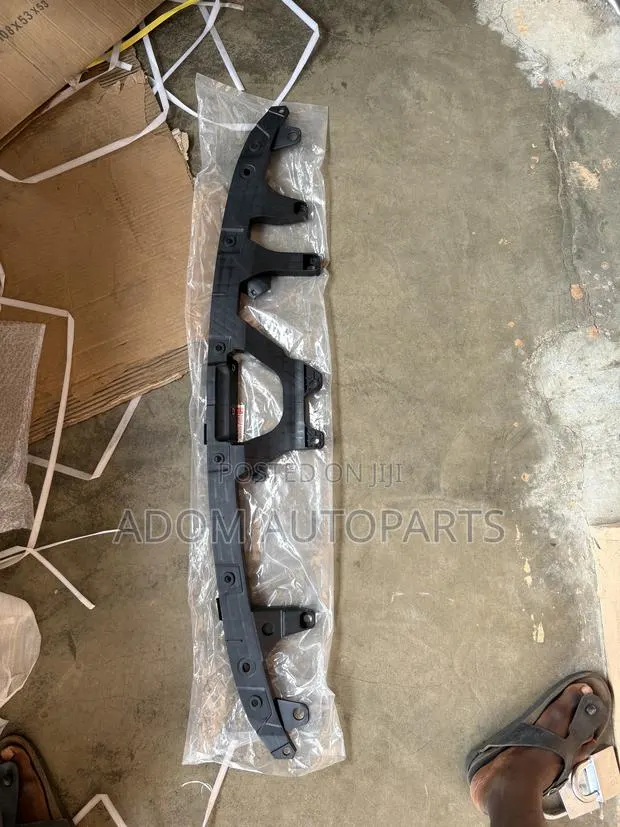 Honda Accord Grill Bracket Support 2018 2019 2020 2021 2022 · Photo 1