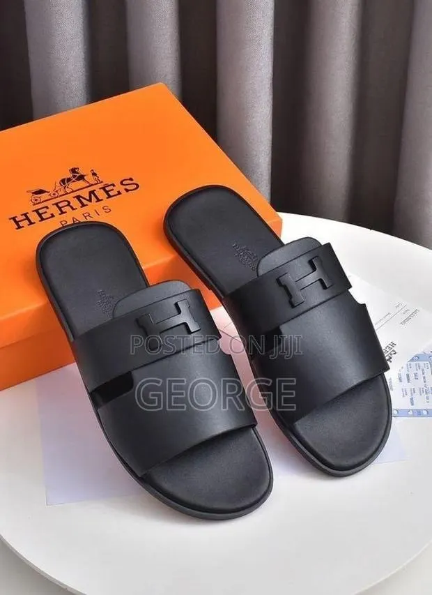 Hermes Slippers · Photo 1