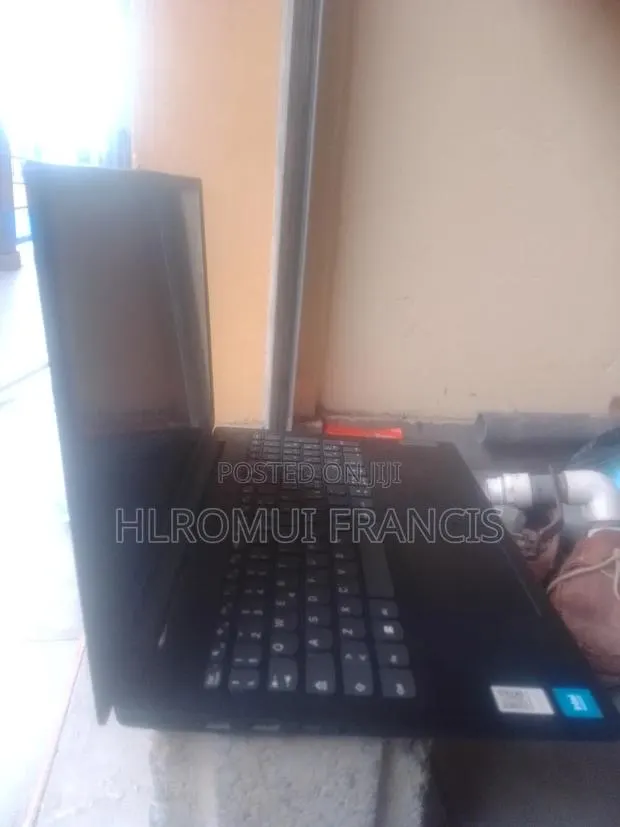 Laptop Lenovo IdeaPad 1 16GB Intel SSD 1T · Photo 1