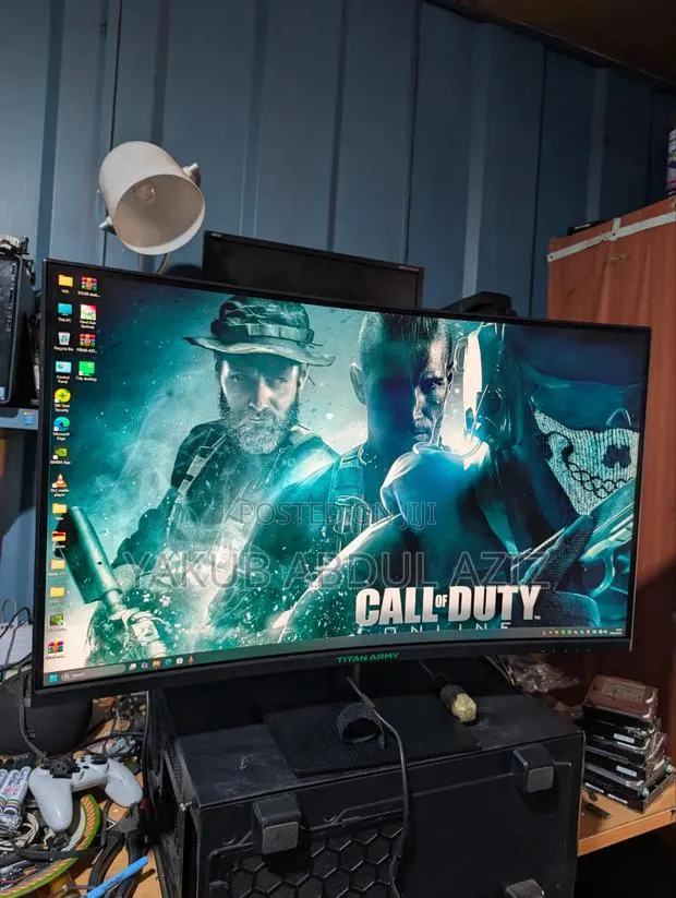 Titan Army Gaming Monitor 240hz · Photo 1