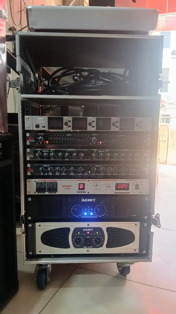Set of Danny Amplifiers in Rack · Photo 1