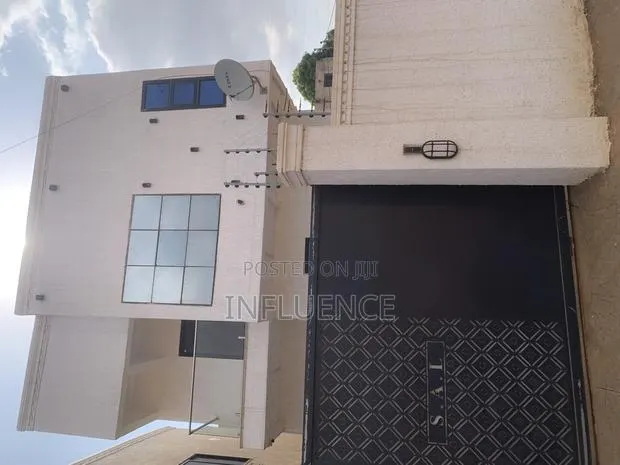 Furnished 2bdrm House in School Junction Area, East Legon for rent · Photo 1