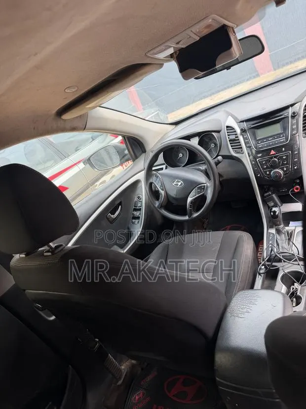 Hyundai Elantra 2014 Silver · Photo 1