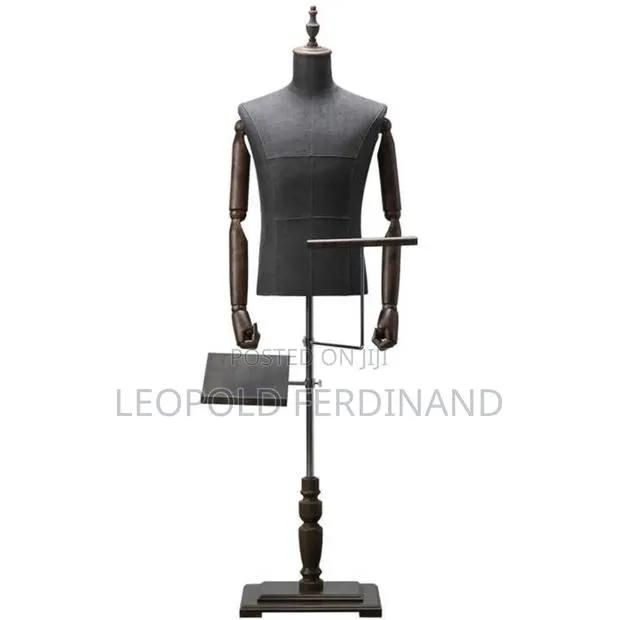 Coat Dress Form · Photo 1