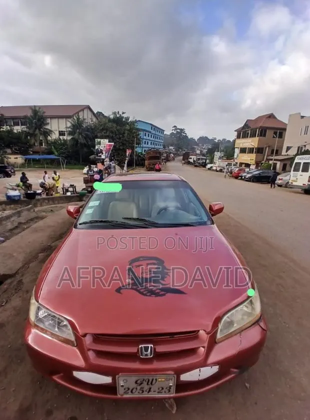 Honda Accord 2002 Red · Photo 1