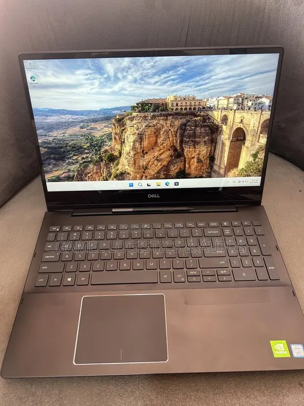 Laptop Dell Inspiron 15 16GB Intel Core i7 SSD 512GB · Photo 1