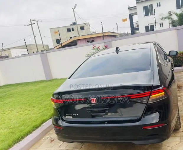 Honda Accord EX CVT 2023 Black · Photo 1