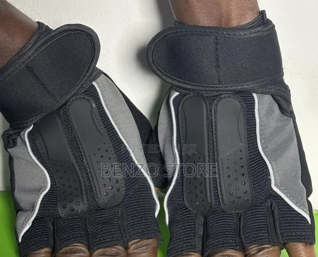 Original Weight Lifting Gym Gloves With Strong Grip · Photo 1