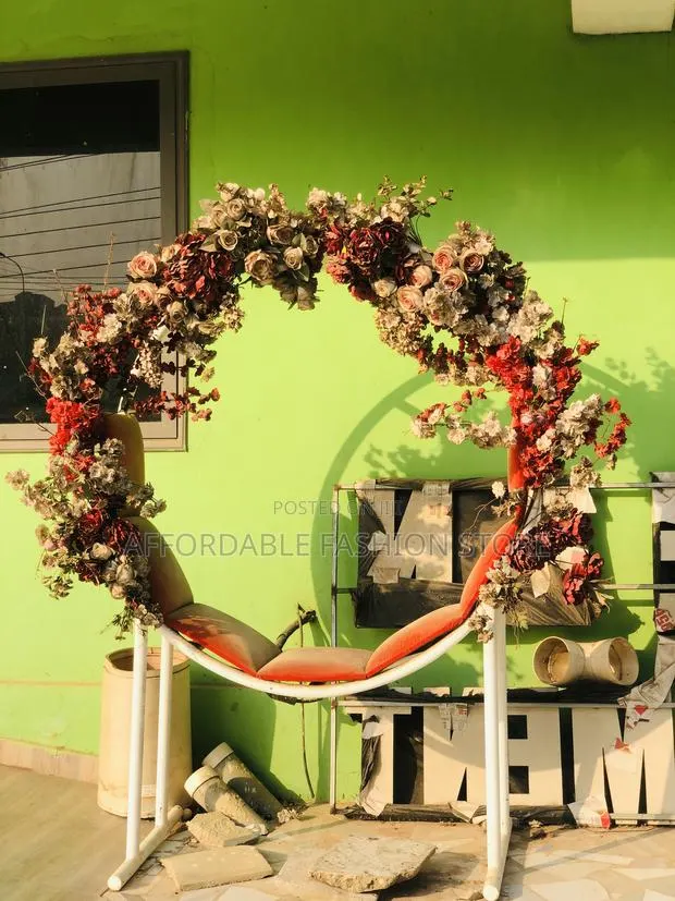 Decorating Seat · Photo 1