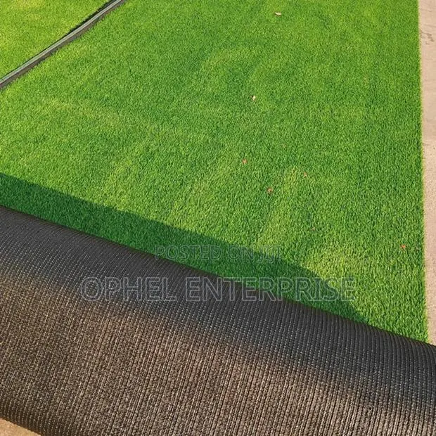 Full Roll Artificial Green Grass Carpet · Photo 1