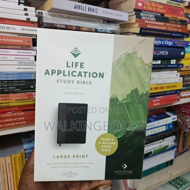 The Life Application Study Bible, Third Edition (Large Print) NLT · Photo 1