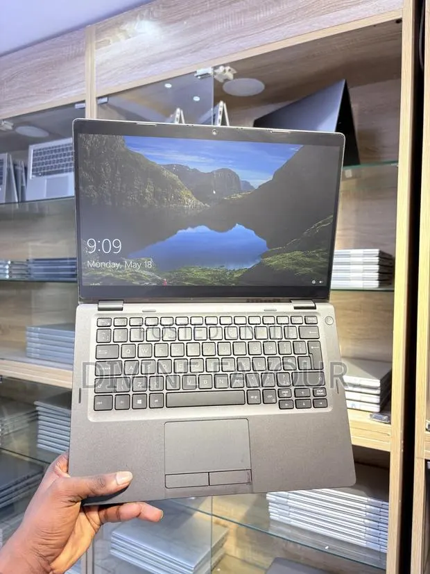 Laptop Dell Latitude 5300 8GB Intel Core i5 SSD 256GB · Photo 2