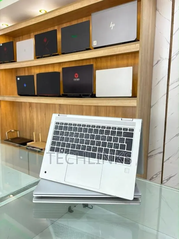 Laptop HP ProBook x360 435 G8 8GB AMD Ryzen 5 SSD 256GB · Photo 1