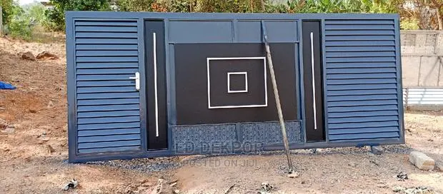 Xt Sliding Gate · Photo 1