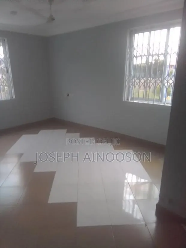 2bdrm Apartment in Kansarwudo, Takoradi for rent · Photo 1