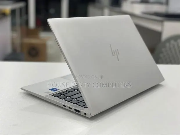 Laptop HP EliteBook 840 G8 16GB Intel Core I5 SSD 256GB · Photo 1