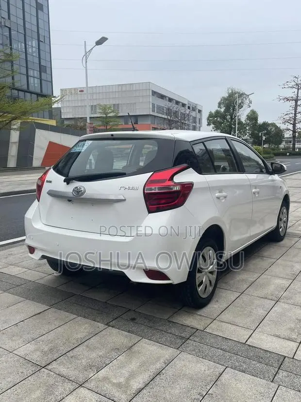 Town Running ( Vehicle) · Photo 1