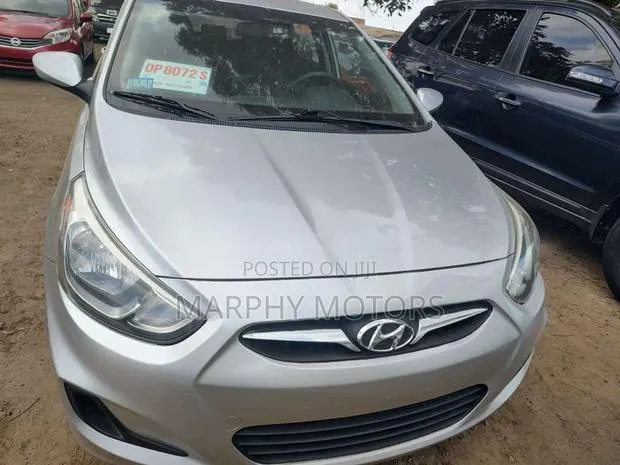 Hyundai Accent 2015 Gray · Photo 1