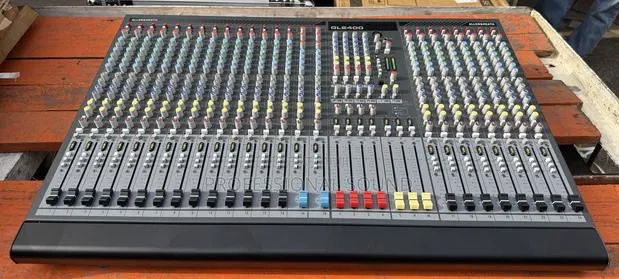 Allen Heath Gl2400 Mixing Console. · Photo 1