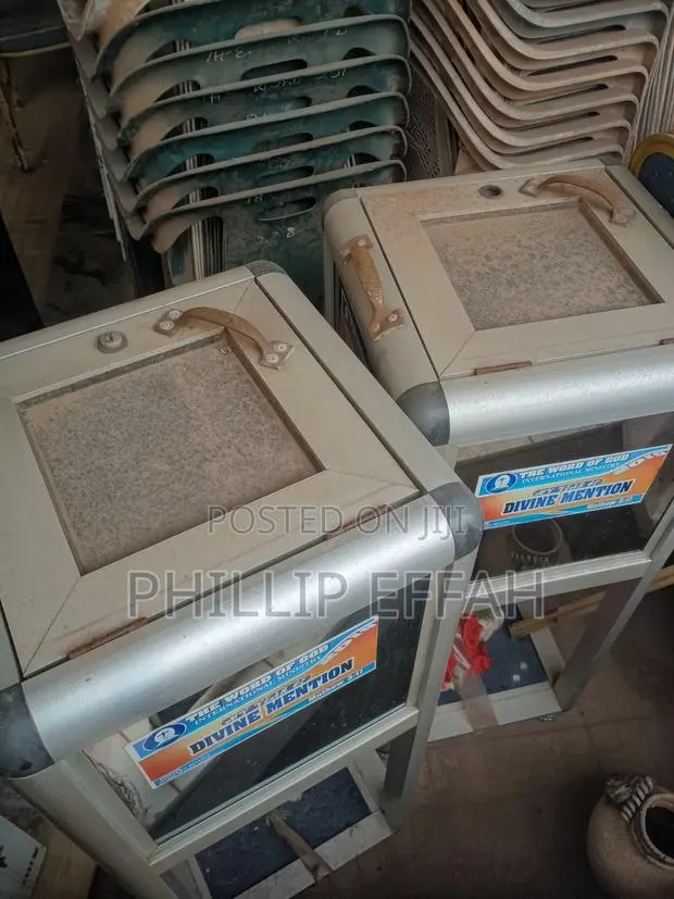 Pulpit Nd Offering Box Nd a Mixer Rack · Photo 1
