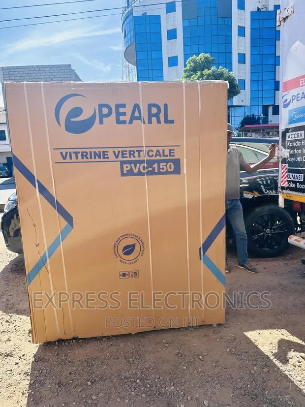 Automatic Defrost 3doors Display Fridge Pearl PVC-150 · Photo 1