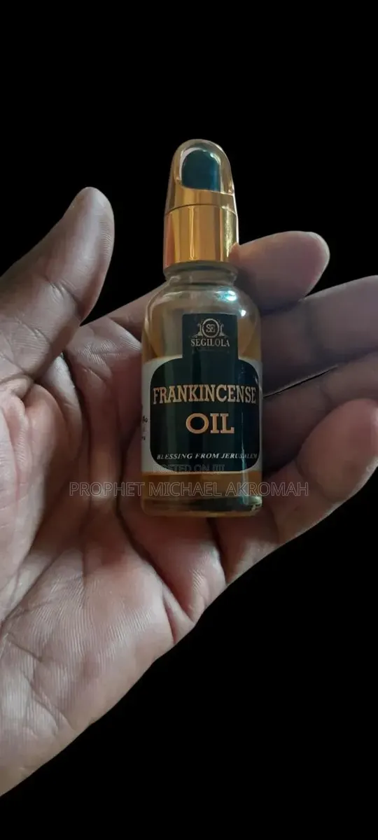 Frankincense Oil · Photo 1