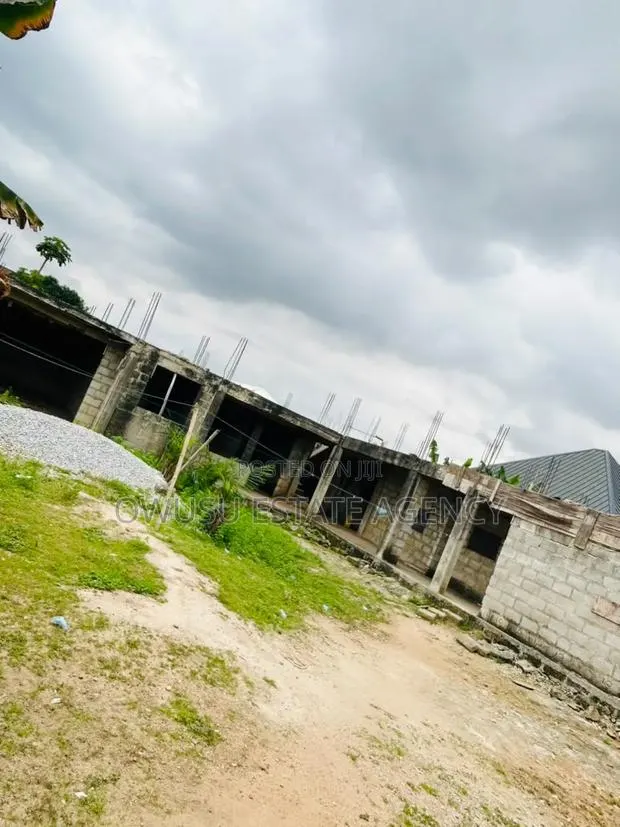 9bdrm House in Asokore Mampong, Kumasi Metropolitan for Sale · Photo 3