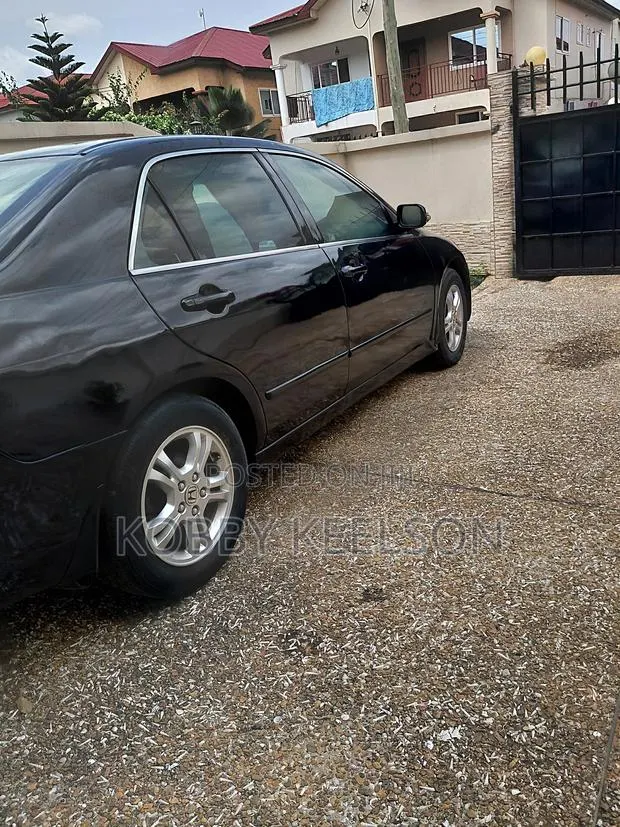 Honda Accord 2.0 Comfort Automatic 2006 Black · Photo 1