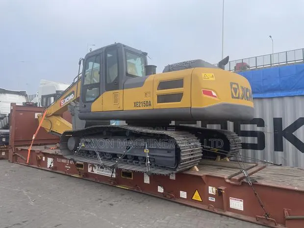 XCMG Excavator 215 · Photo 1