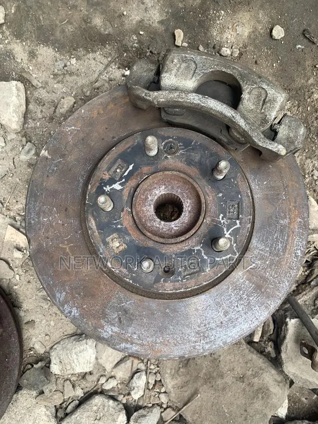 Elantra 2016 to 2020 Front Hub · Photo 1