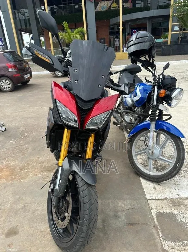 Yamaha 2019 Red · Photo 1