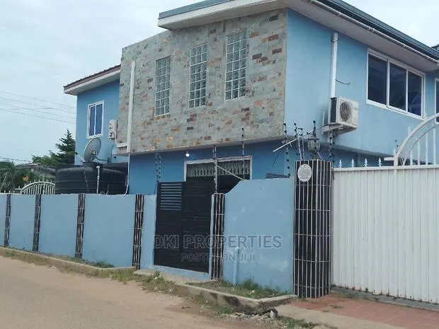 4bdrm House in Dki Properties, Tema Metropolitan for sale · Photo 1