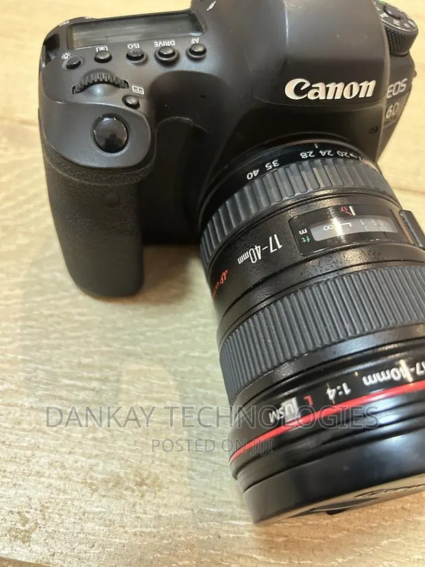Canon 6d Mark Ii With 17 - 40mm Lens · Photo 1