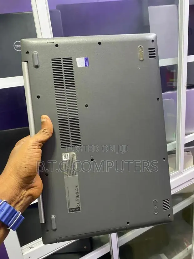 Laptop Lenovo IdeaPad 330 8GB AMD Ryzen 7 SSD 256GB · Photo 1