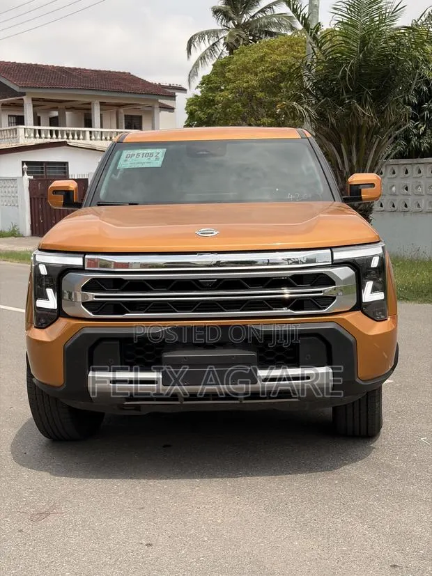 New Nissan Z9 2.3T Diesel 4WD 2025 Orange · Photo 1