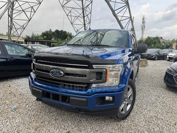 Ford F-150 XLT 4x4 SuperCrew Cab Styleside 5.5 ft. box 145 in. WB 2018 · Photo 1