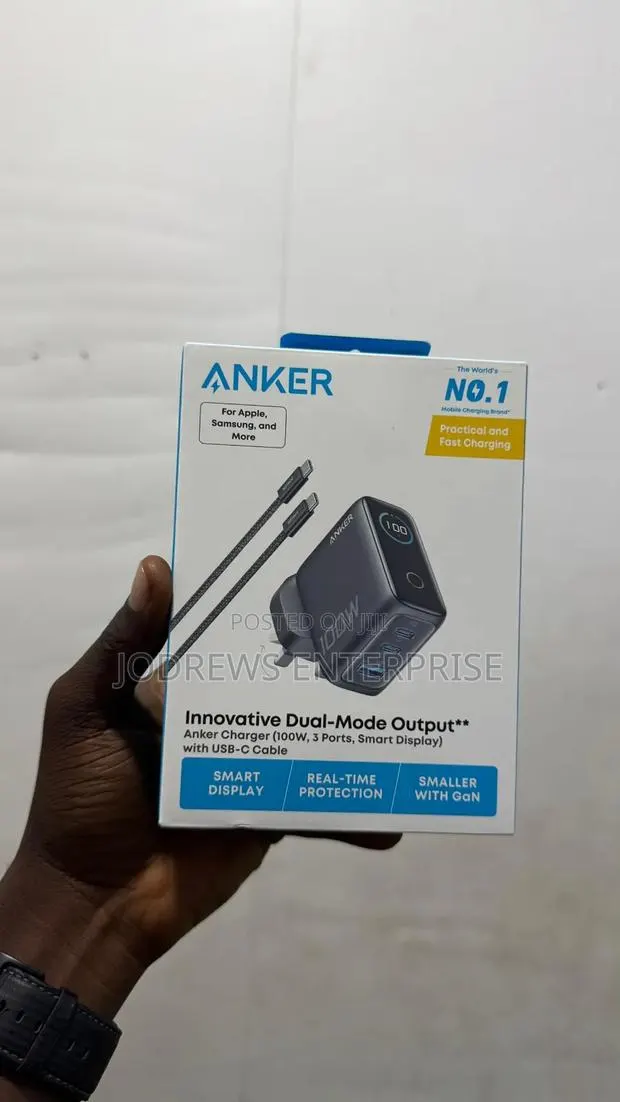 Anker Charger (100W, 3 Ports, Smart Display) With 4.9ft USB-C Cable · Photo 1