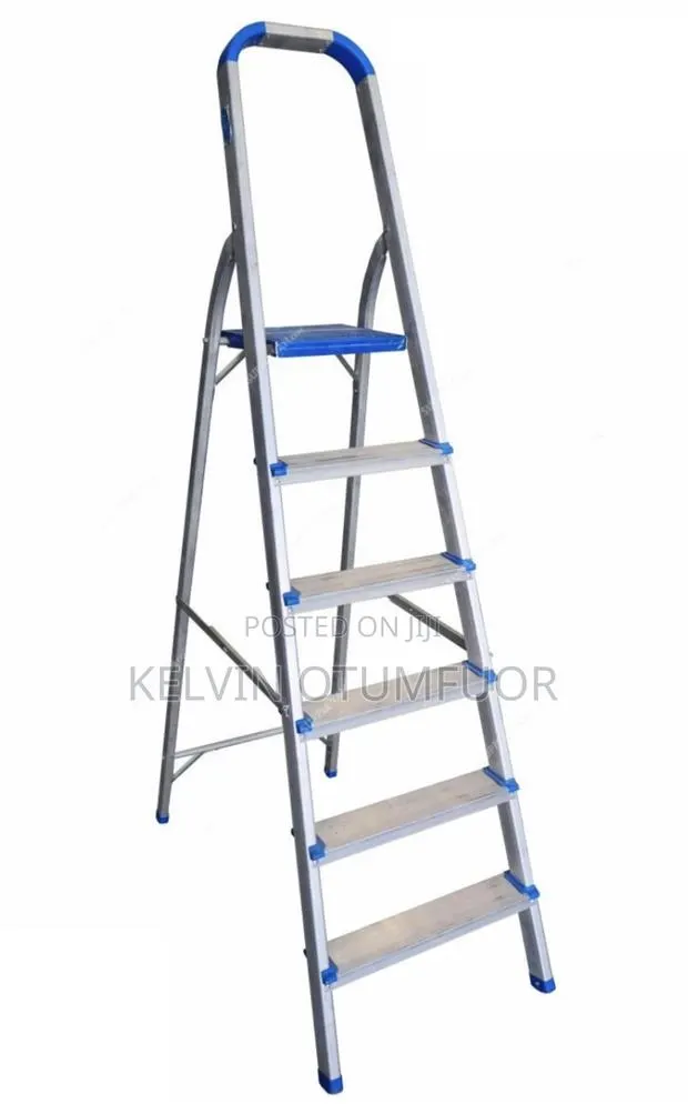 Metal Ladder · Photo 1